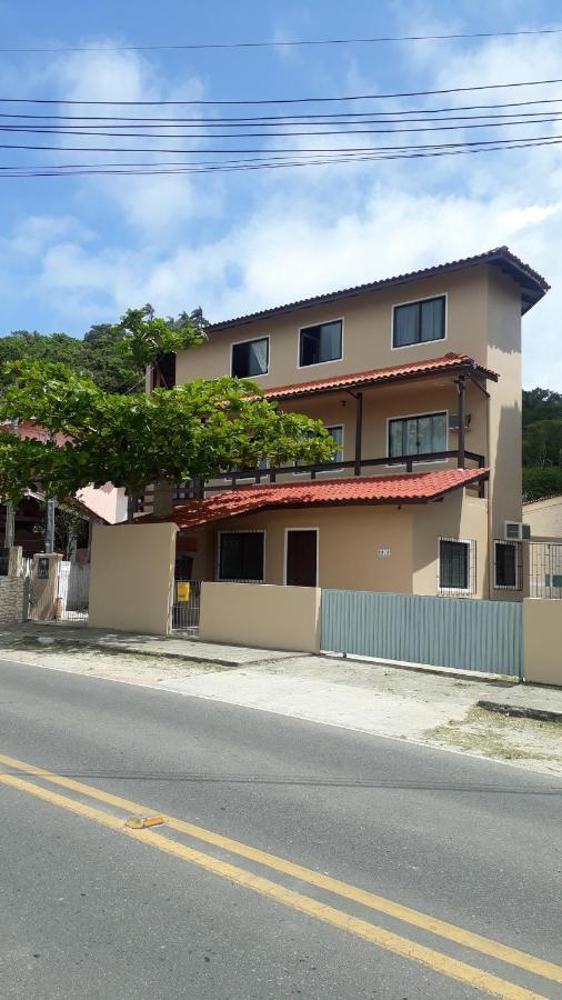 Apartamento Ponta Das Canas Villa Florianopolis Exterior photo